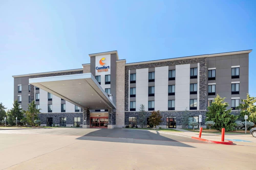 Comfort Suites Meridian and I-40 1