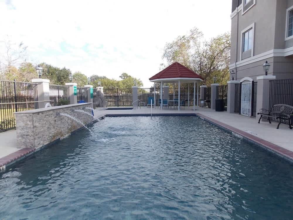 Quality Inn and Suites 1