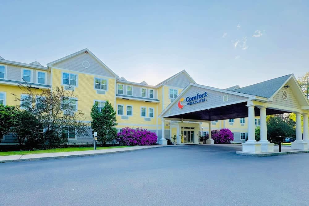 Comfort Inn & Suites Scarborough-Portland 1
