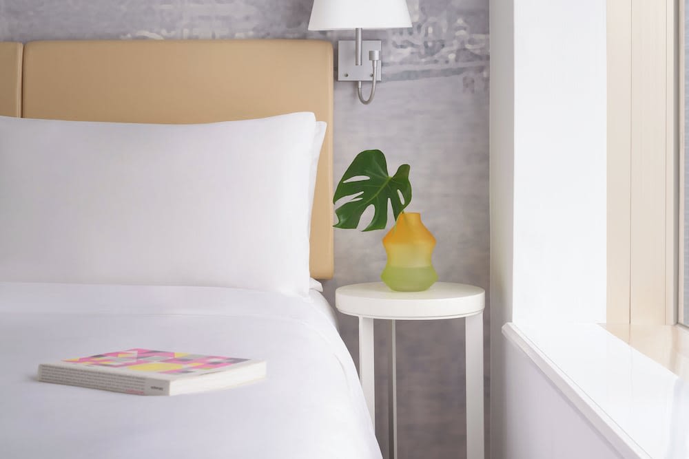 YING'nFLO, Wesley Admiralty, Hong Kong - Langham Hospitality Group 1