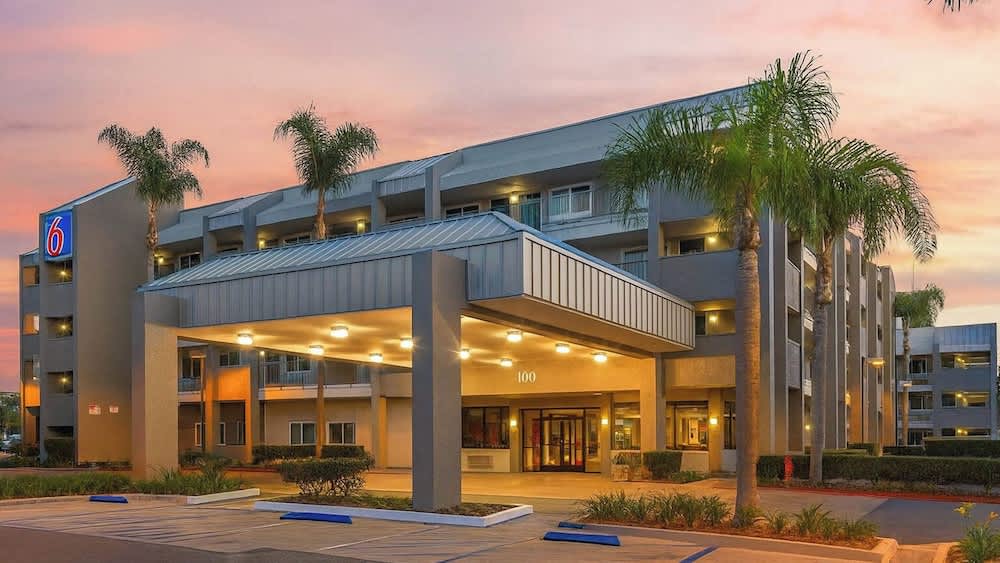 Motel 6-Anaheim, CA - Maingate 1