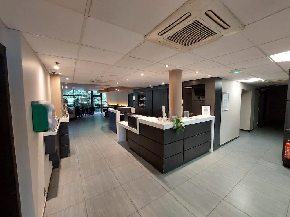 Brit Hotel Confort Rouen Centre 1