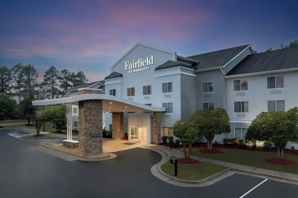Fairfield Inn and Suites by Marriott Emporia I-95 1
