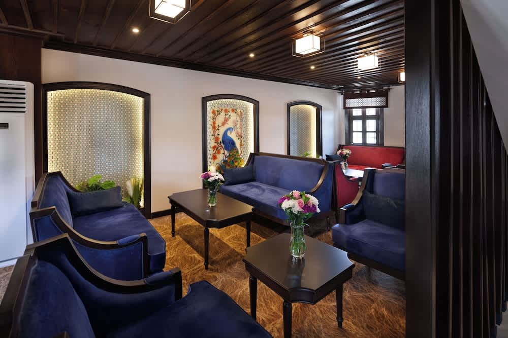 Sırçalı Hotel 1