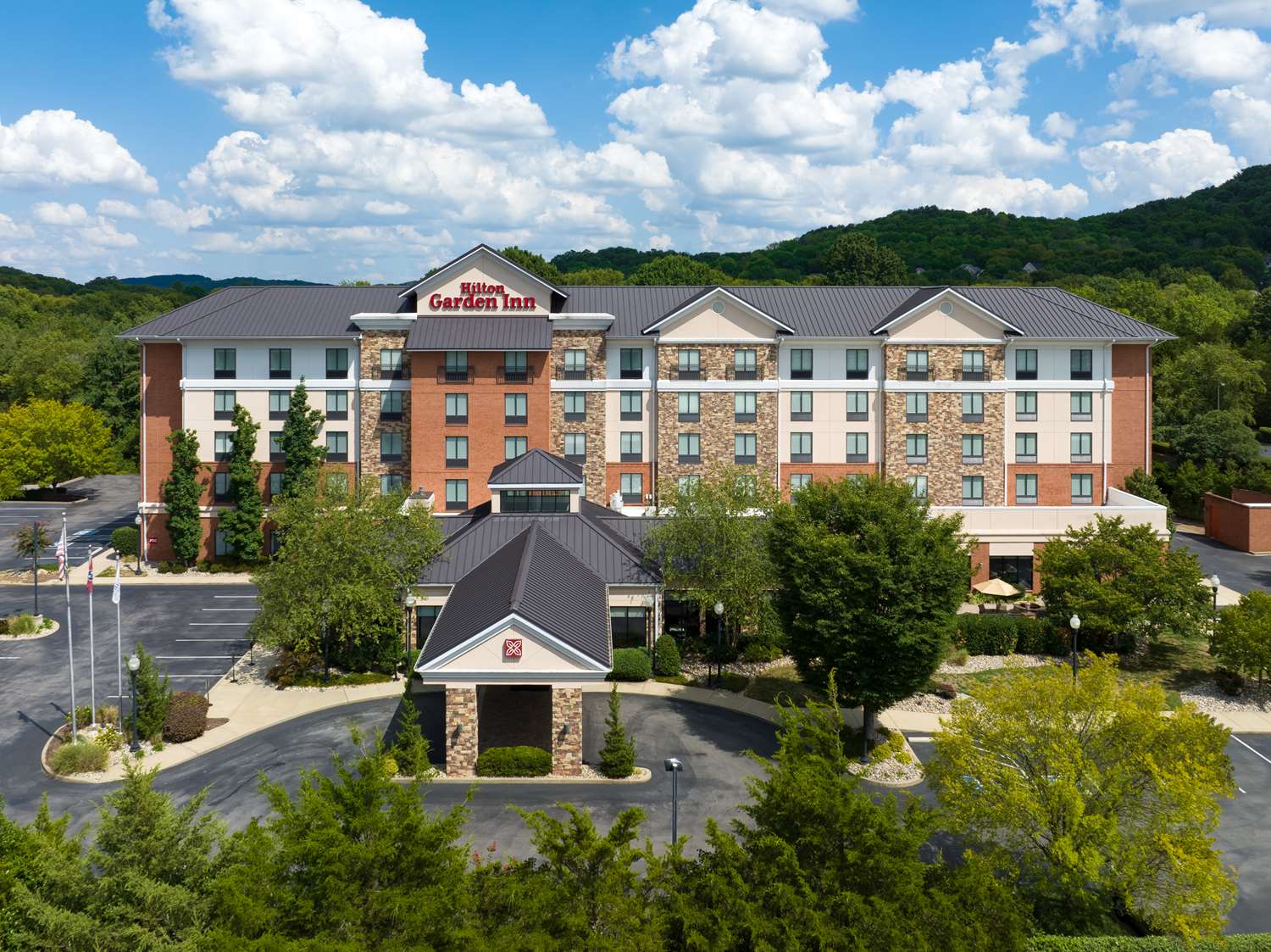 Hilton Garden Inn Nashville/Franklin-Cool Springs 2