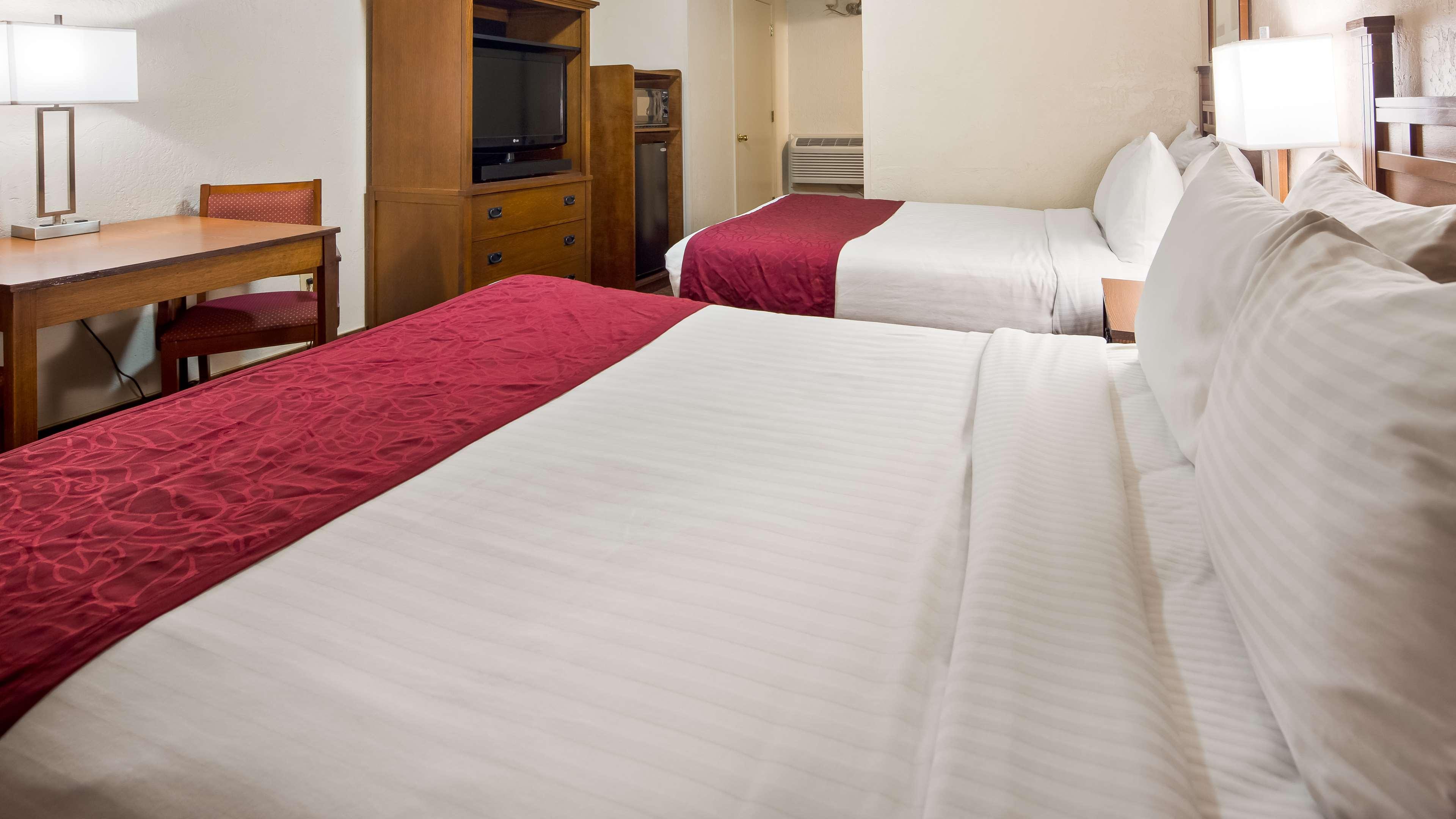Blythe Hotel 1