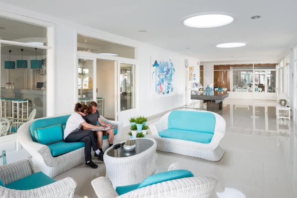 Neptuno Suites - Adults Only 2