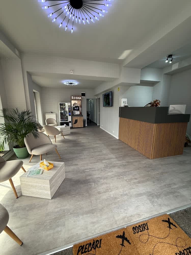 FLY & STAY AT GEORGE'S 2