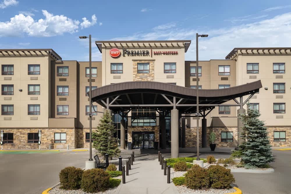 Best Western Premier Freeport Inn Calgary Airport 1