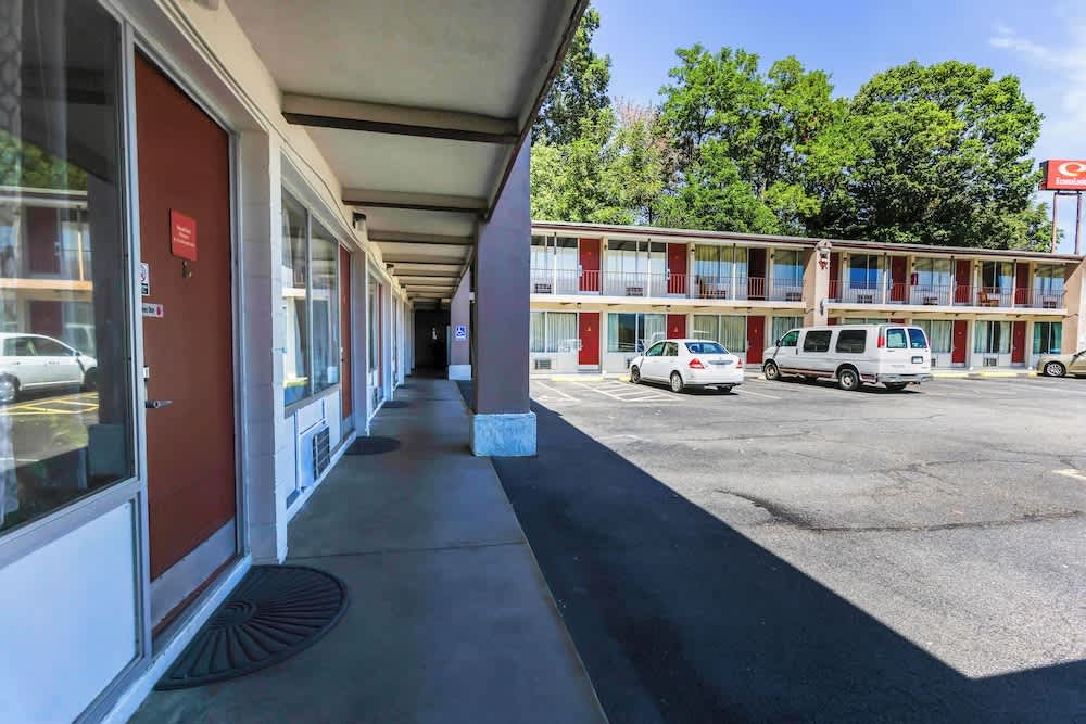 Edyn Hotel By Townhouse Wytheville US 52 2