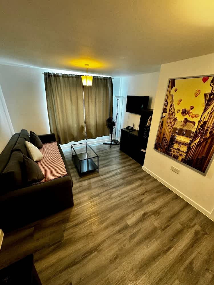 Stratford Luxury Apartments 1