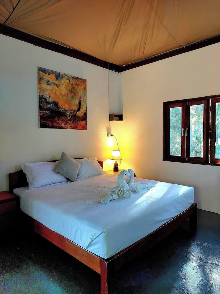 Serene Beach House on Ko Yao Noi With Private Garden 2