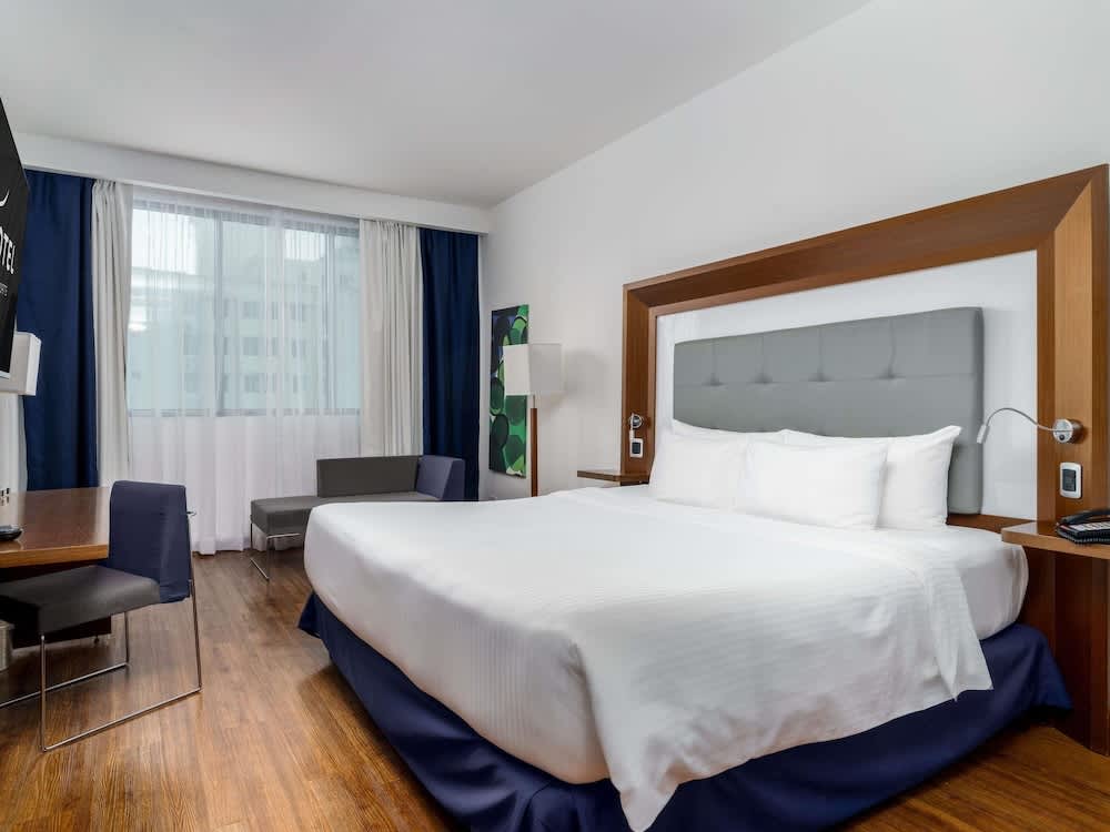 Novotel Panama City 2