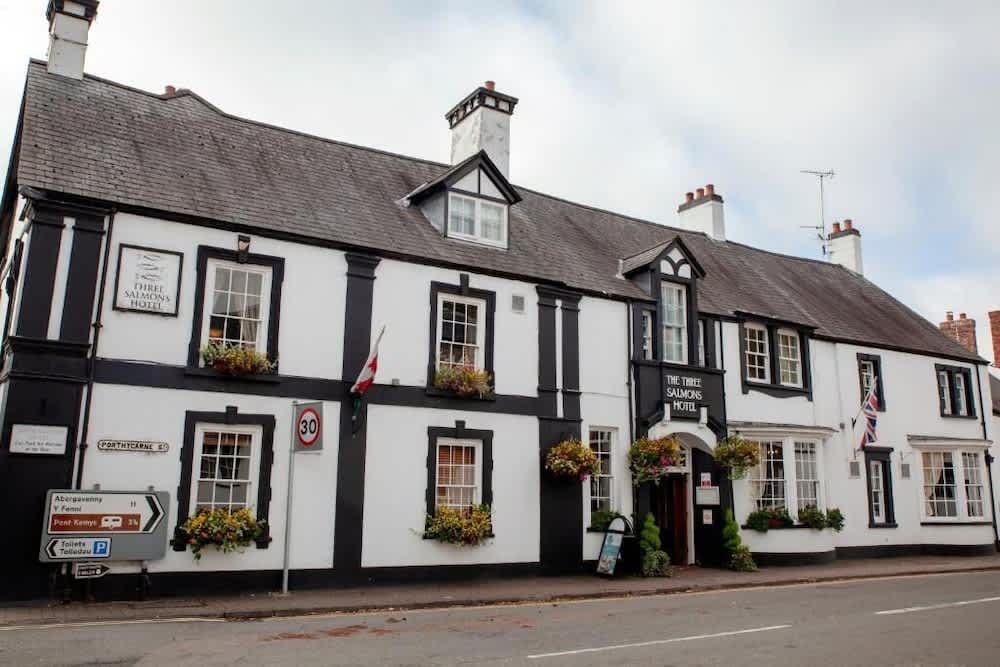 Three Salmons Hotel 1