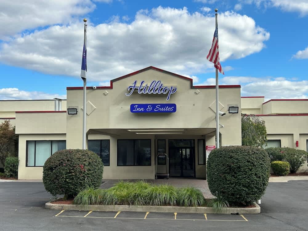 Hilltop Inn & Suites 1