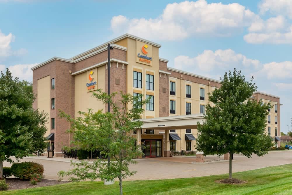 Comfort Suites Hartville-North Canton 1