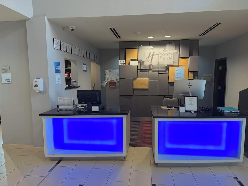 Holiday Inn Express & Suites BONHAM by IHG 2