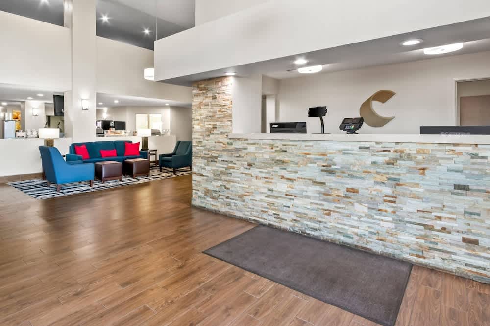 Comfort Inn & Suites Surprise Near Sun City West 2