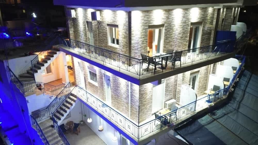 blue Hotel 1
