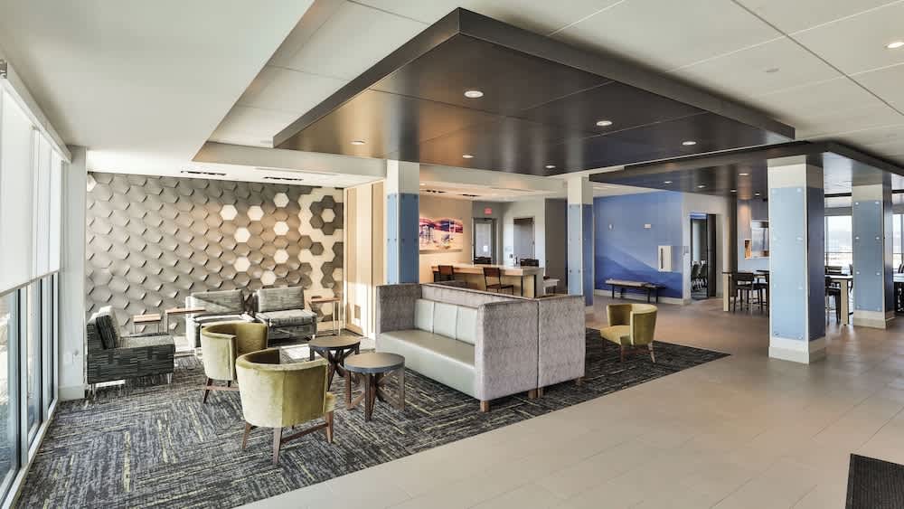 Holiday Inn Express & Suites NASHVILLE METROCENTER DOWNTOWN by IHG 1