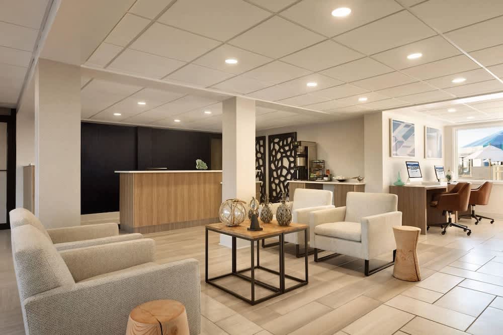 Surfbreak Virginia Beach Oceanfront, an Ascend Collection Hotel 2