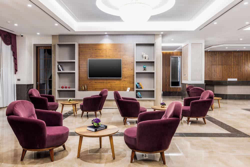 Carina Gold Hotel And Restaurant 2