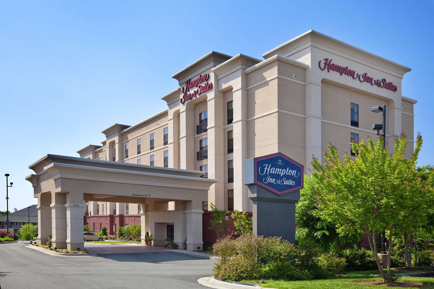 Hampton Inn & Suites Burlington, NC 2
