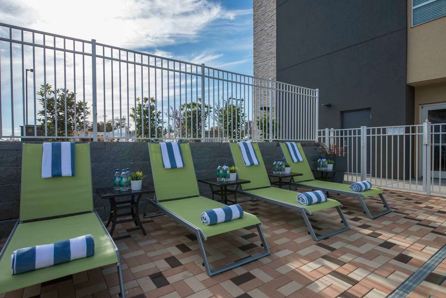 Hampton Inn Greenville/I-385 Haywood Mall 2
