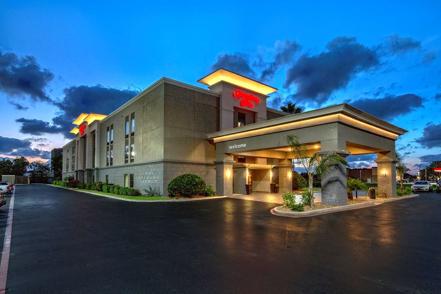 Hampton Inn Houston/Baytown 2