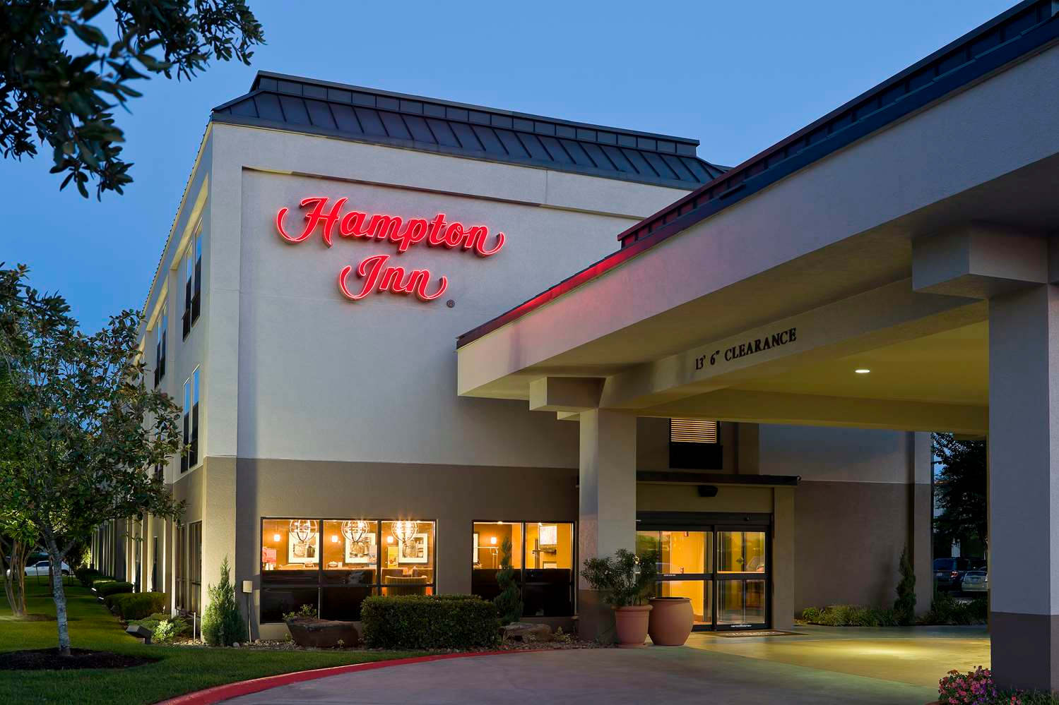 Hampton Inn Houston/Stafford 2