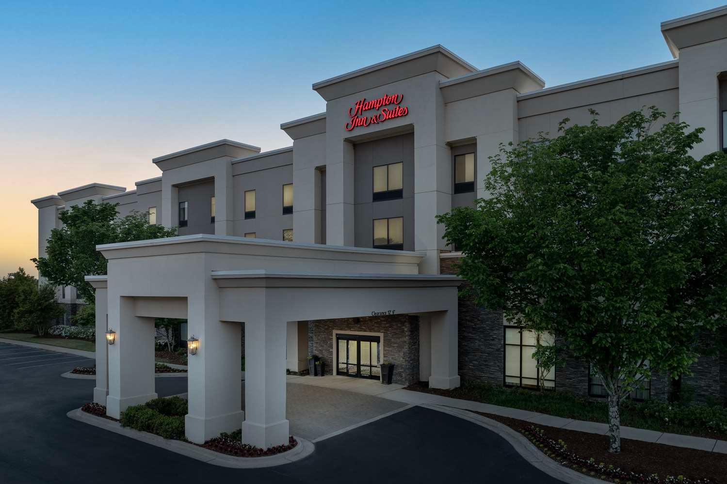 Hampton Inn & Suites Huntsville/Research Park Area 1