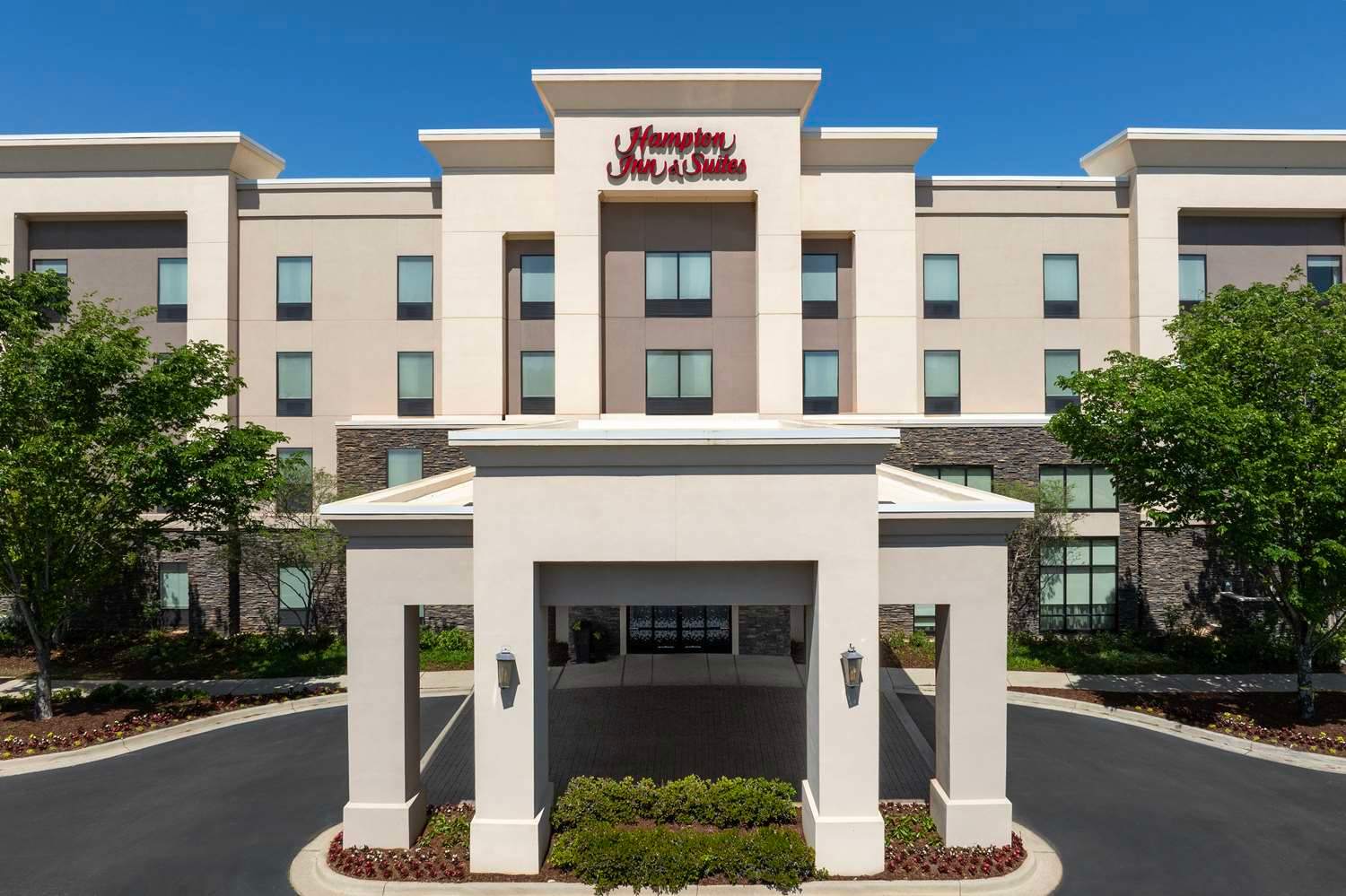 Hampton Inn & Suites Huntsville/Research Park Area 2
