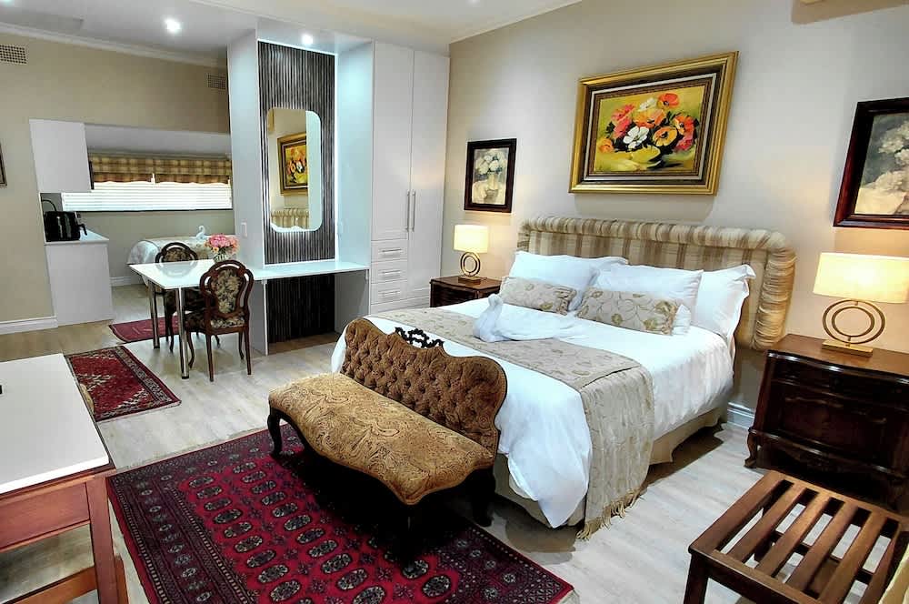Royal Ridge Guesthouse 1