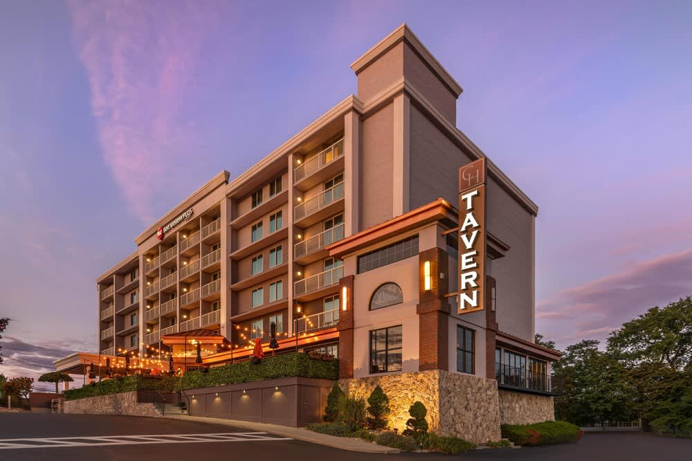 Best Western Plus Waltham Boston 1