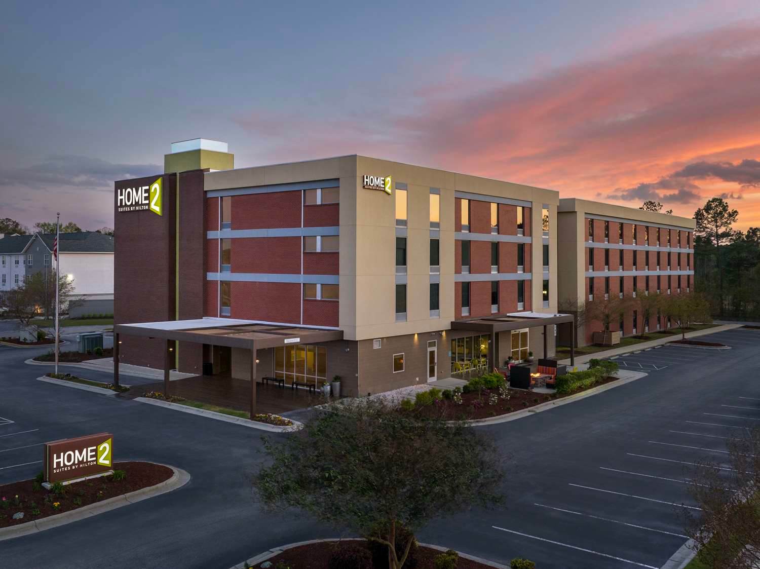 Home2 Suites by Hilton Jacksonville, NC 2