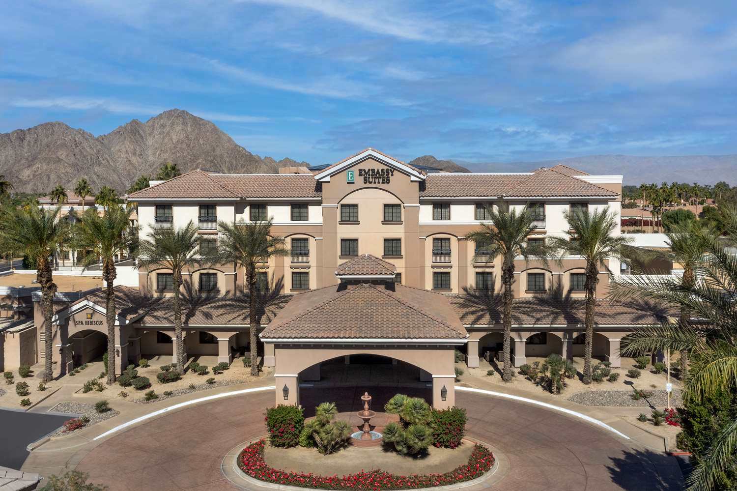 Embassy Suites by Hilton La Quinta Hotel & Spa 1