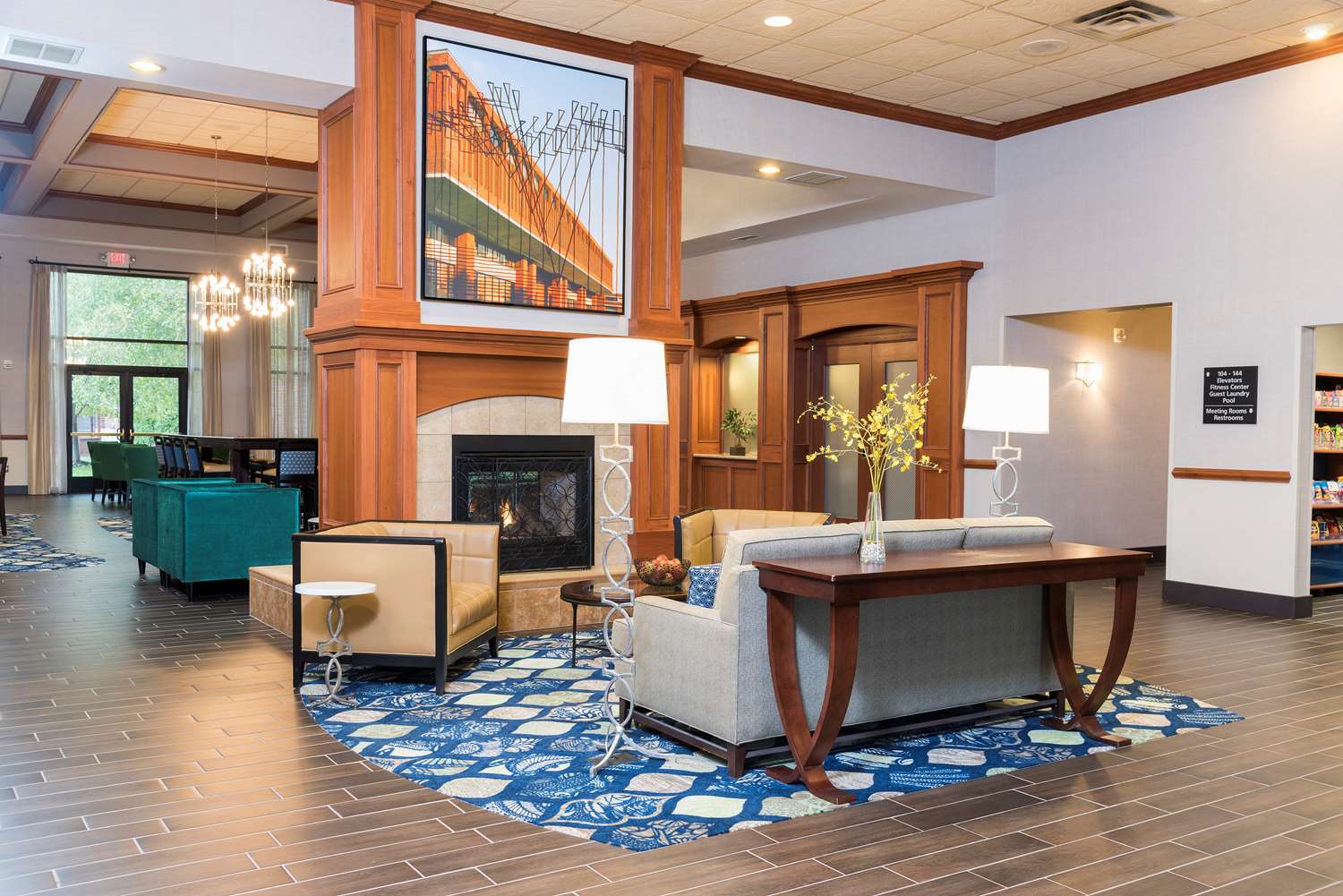 Hampton Inn & Suites East Lansing/Okemos 2