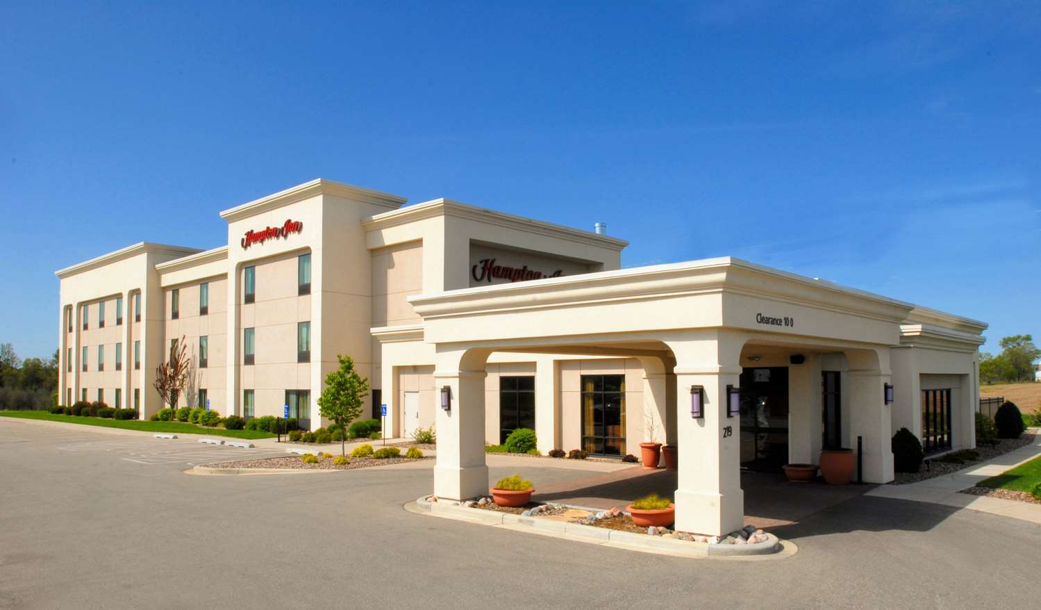 Hampton Inn Tomah, WI 1