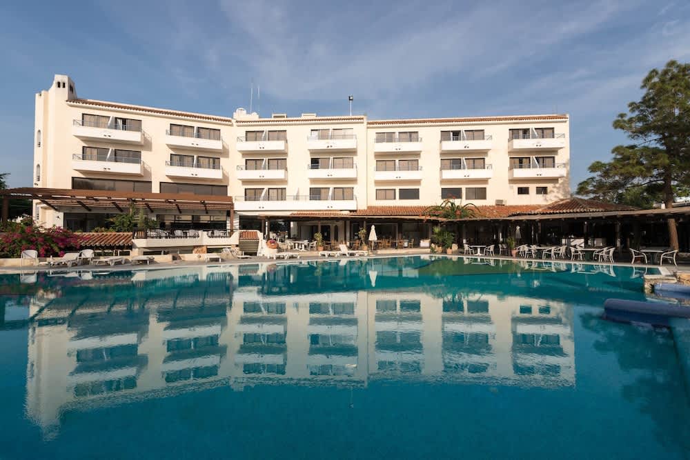 Paphos Gardens Apartments 1