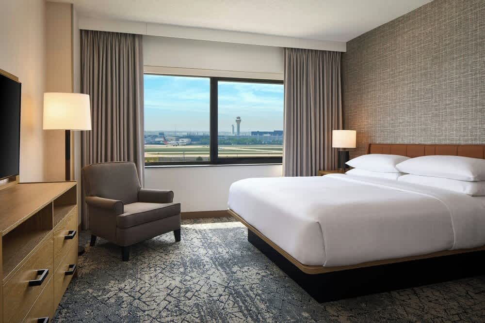 Sheraton Suites Chicago O'Hare 1