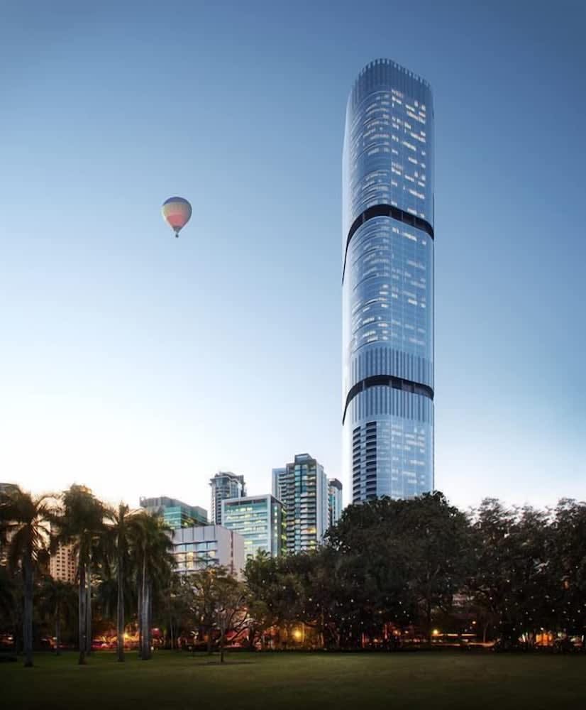 CLLIX Brisbane Skytower Apartments 1