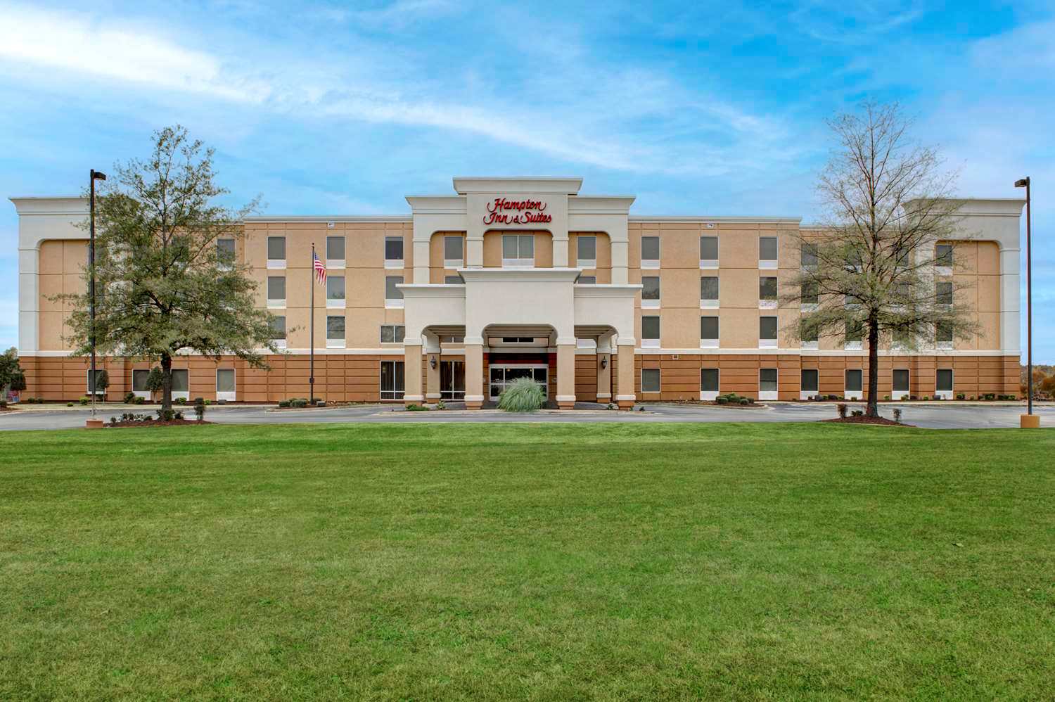 Hampton Inn & Suites Jackson 1