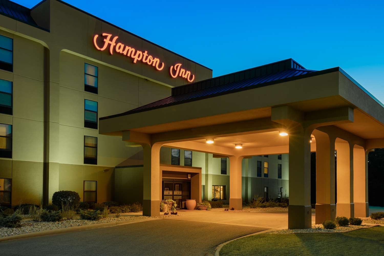 Hampton Inn Mt. Vernon 2
