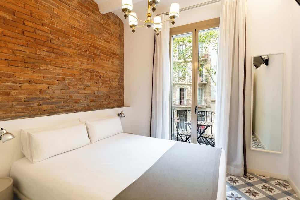Uma Suites Sagrada Familia 1