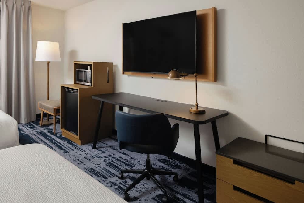 Fairfield by Marriott Inn & Suites Grand Rapids Airport 2