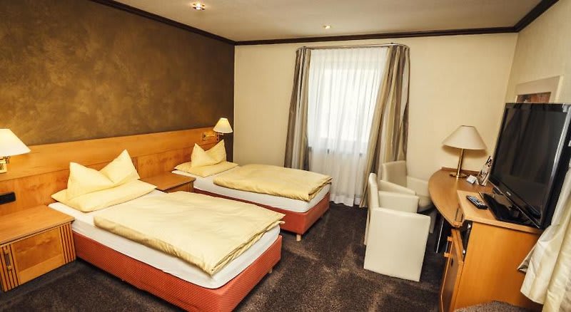 Rebgarten Hotel Adler 1