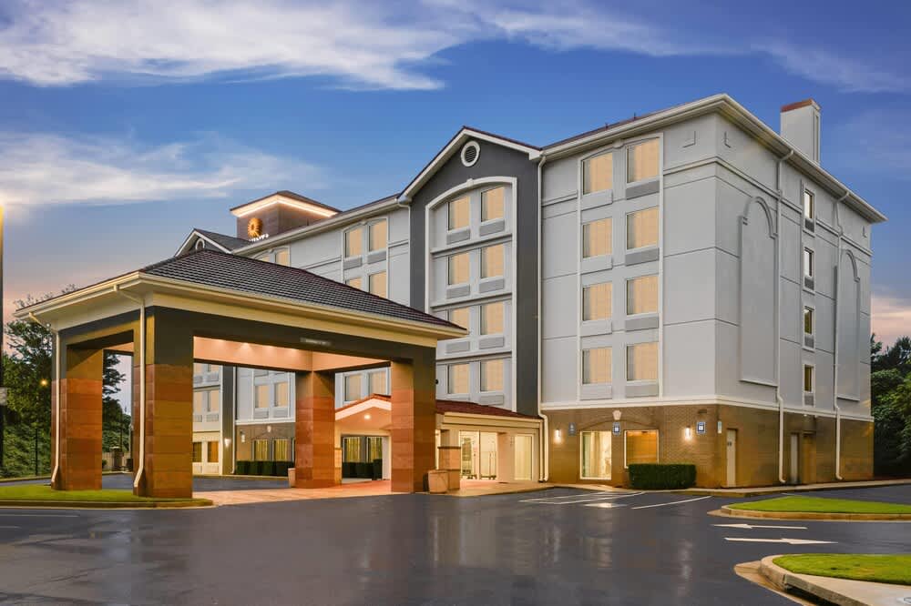 La Quinta Inn & Suites by Wyndham Atlanta Douglasville 1