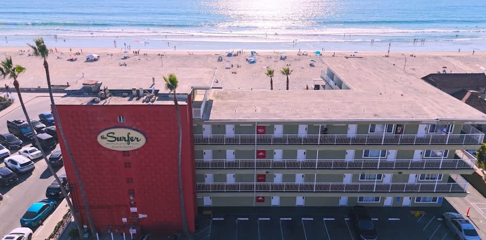 Surfer Beach Hotel 1