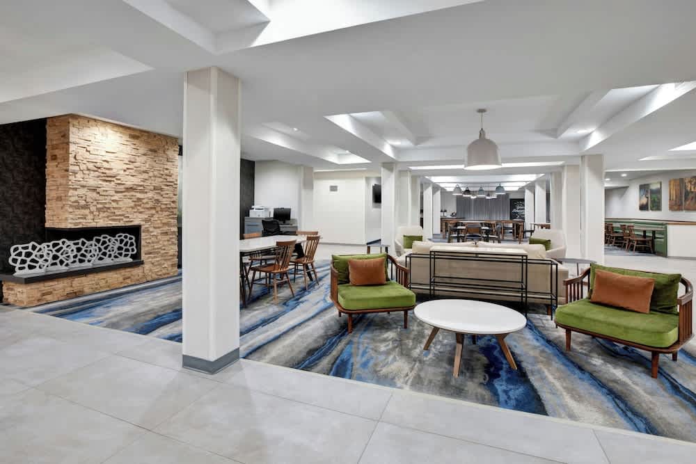 Fairfield Inn and Suites by Marriott Columbia 2