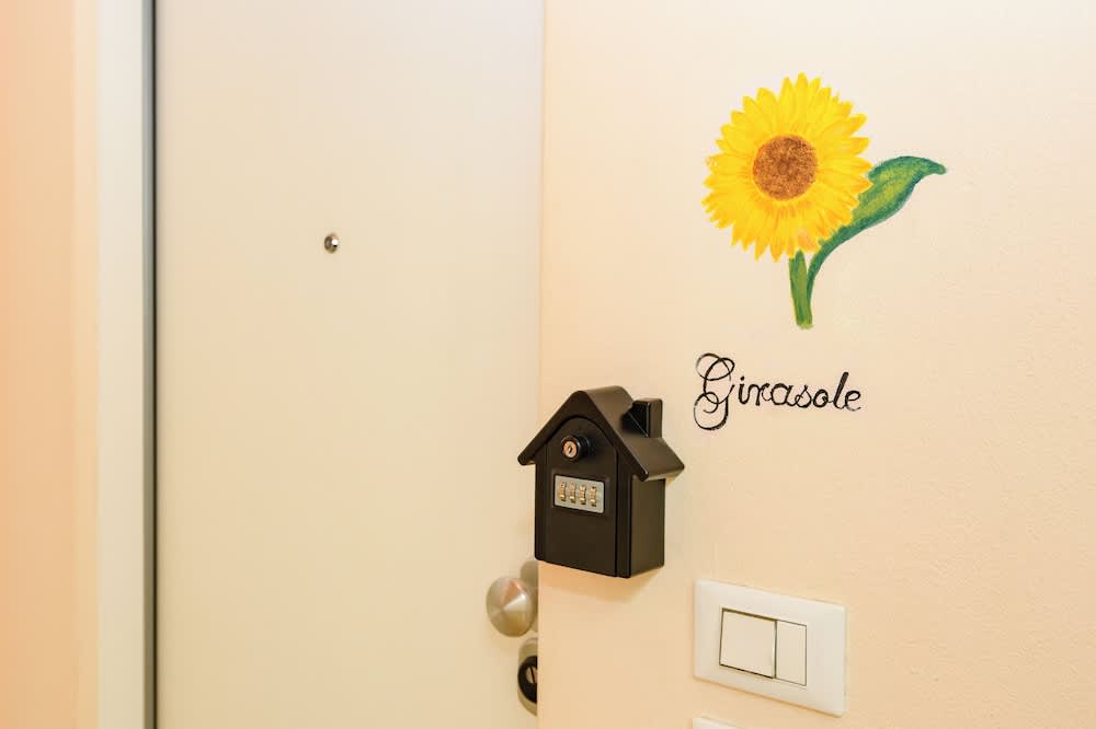 Flowers Apartments 2